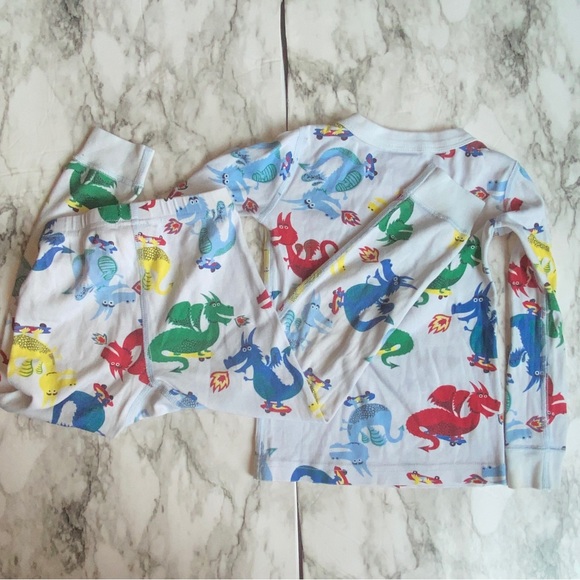 GUC Hanna Andersson 2-pc Pajama Set, Size 4, Dragons - Picture 2 of 3